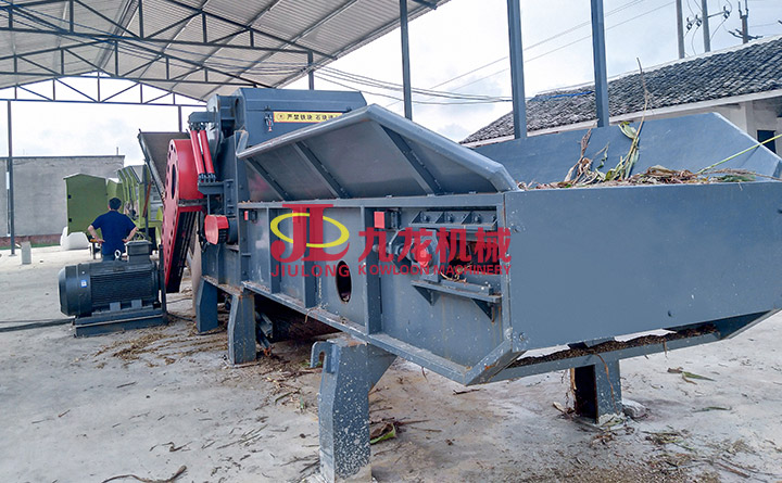大型秸稈粉碎機(jī)